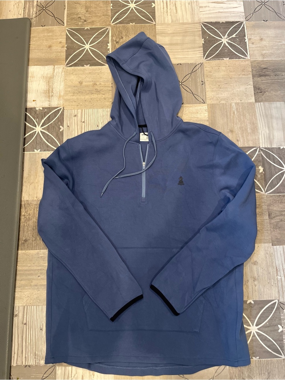 Chubbies Quarter-Zip Embroidered Men’s Blue Hoodie Size Large “Gently Worn”